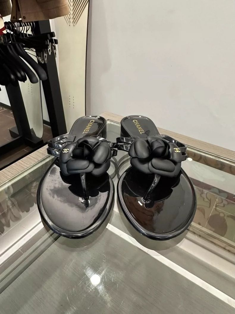 Chanel Chanel Black Camellia Women's Sandals Size 38 Size US 8 / EU 41 - 2 Thumbnail
