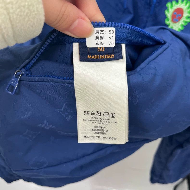 Louis Vuitton Louis Vuitton Blue Logo Jacket with Print Size US L / EU 52-54 / 3 - 2 Thumbnail