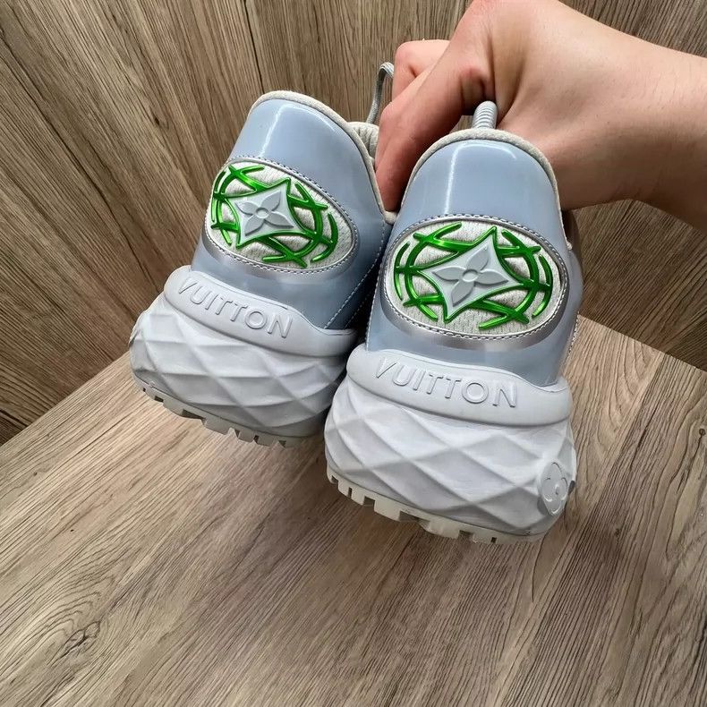 Louis Vuitton LV Discovery Grey Green Sneakers Size 41 Size US 9 / EU 42 - 5 Thumbnail