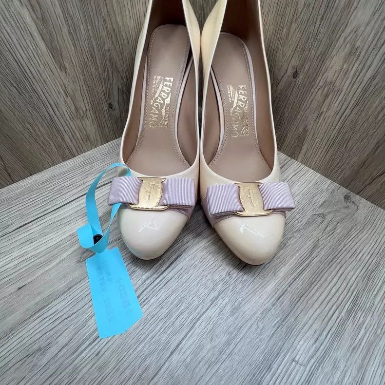 Jimmy Choo Ferragamo High Heels with Bow in Size 38 Size US 8 / EU 41 - 2 Thumbnail