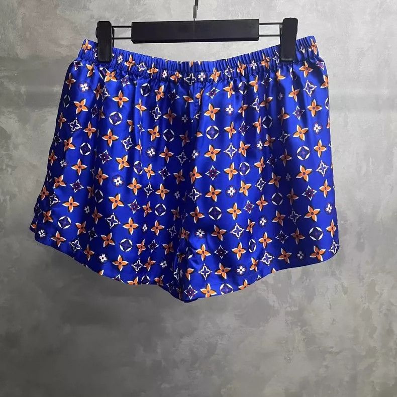 Louis Vuitton Louis Vuitton Blue Printed Shorts Size US 40 / EU 56 - 2 Thumbnail
