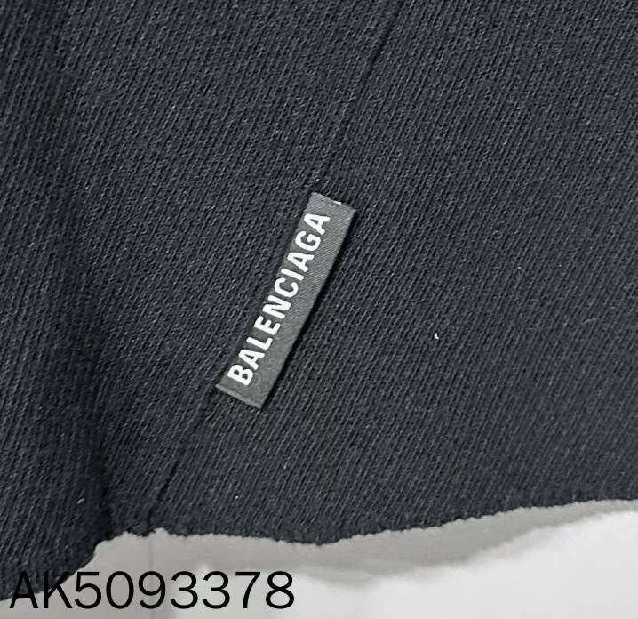 Balenciaga Balenciaga Long Sleeve Knit Sweater Size US L / EU 52-54 / 3 - 6 Thumbnail