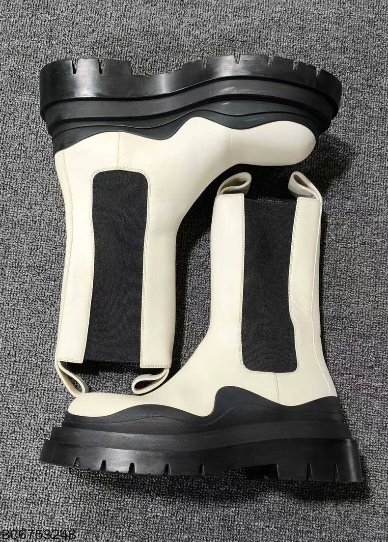 Bottega Veneta Bottega Veneta White Cylinder Boots Size US 6.5 / EU 39-40 - 3 Thumbnail