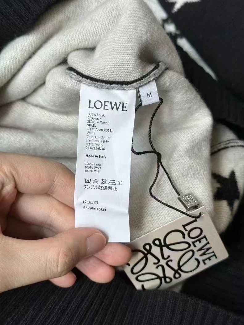 Loewe Loewe High Neck Sweater with Star Design Size US M / EU 48-50 / 2 - 4 Thumbnail