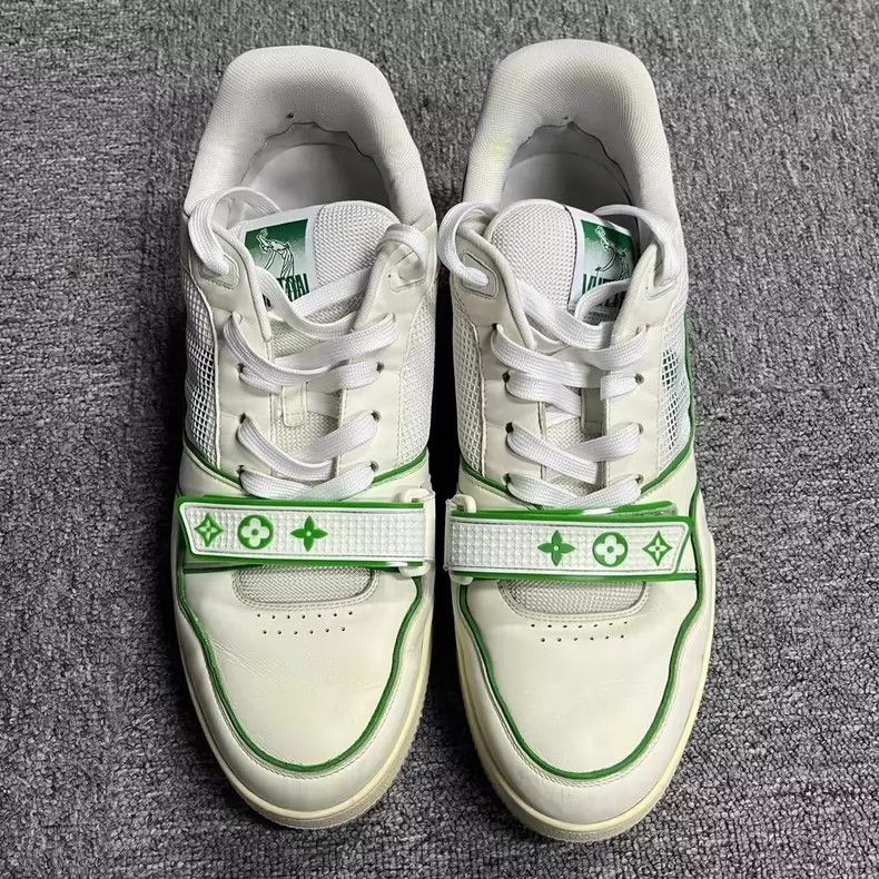 Louis Vuitton Louis Vuitton Green and White Retro Sneakers Size US 10 / EU 43 - 2 Thumbnail