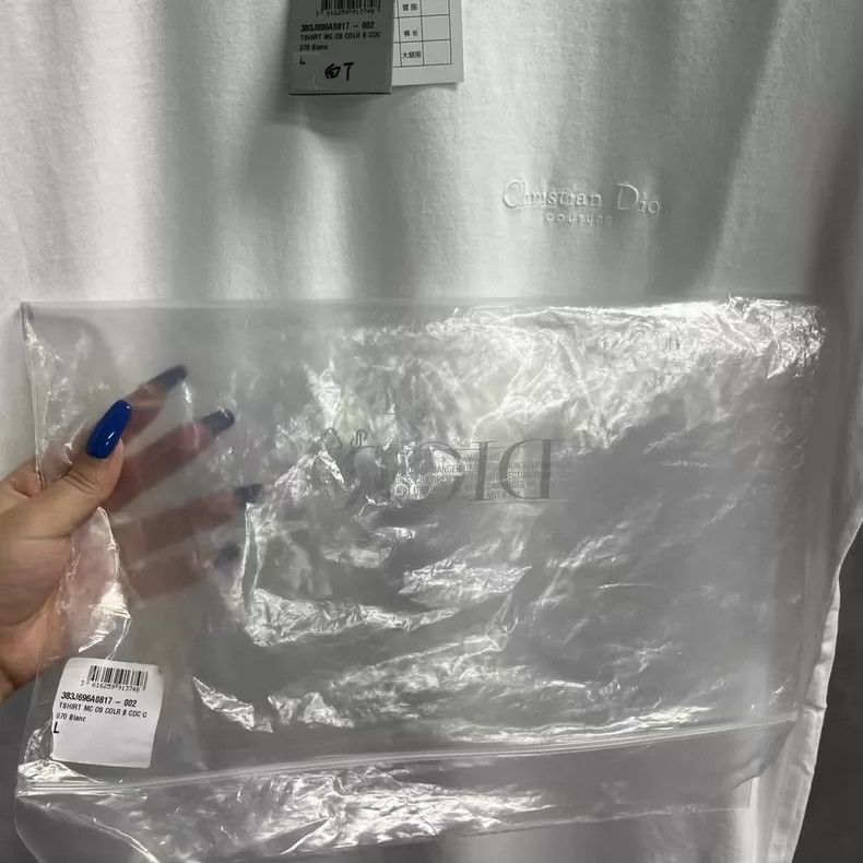 Dior Dior White Short Sleeve T-Shirt Size M/L Size US M / EU 48-50 / 2 - 8 Thumbnail