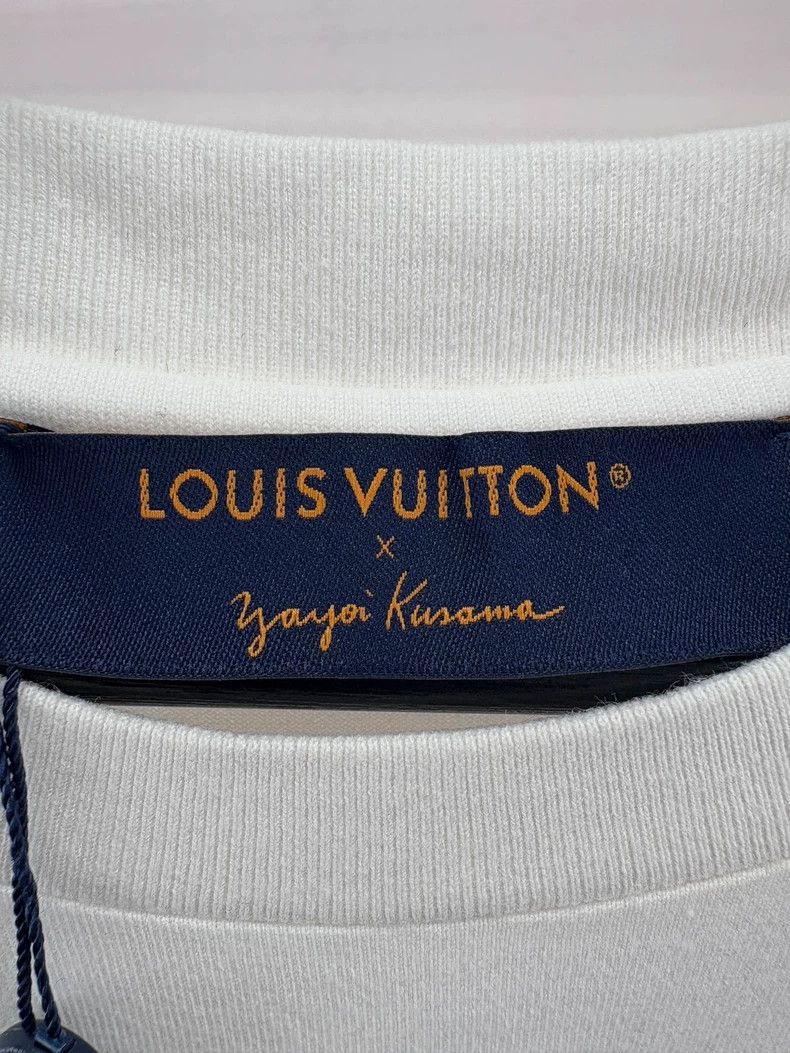 Louis Vuitton Louis Vuitton Yayo Kusama Sunflower Short Sleeve T-Shirt Size US M / EU 48-50 / 2 - 6 Thumbnail
