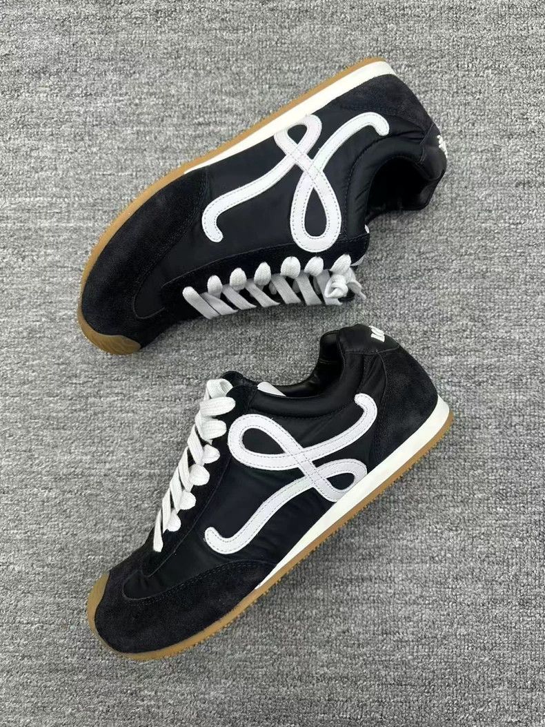 Loewe Loewe Black Sneakers Size 41 With Laces Size US 10.5 / EU 43-44 - 2 Thumbnail