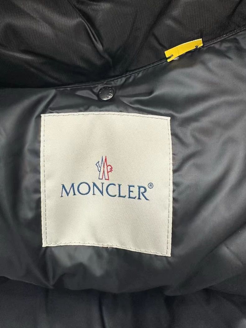 Moncler Moncler Hyke Down Jacket Size 3 Size US M / EU 48-50 / 2 - 4 Thumbnail