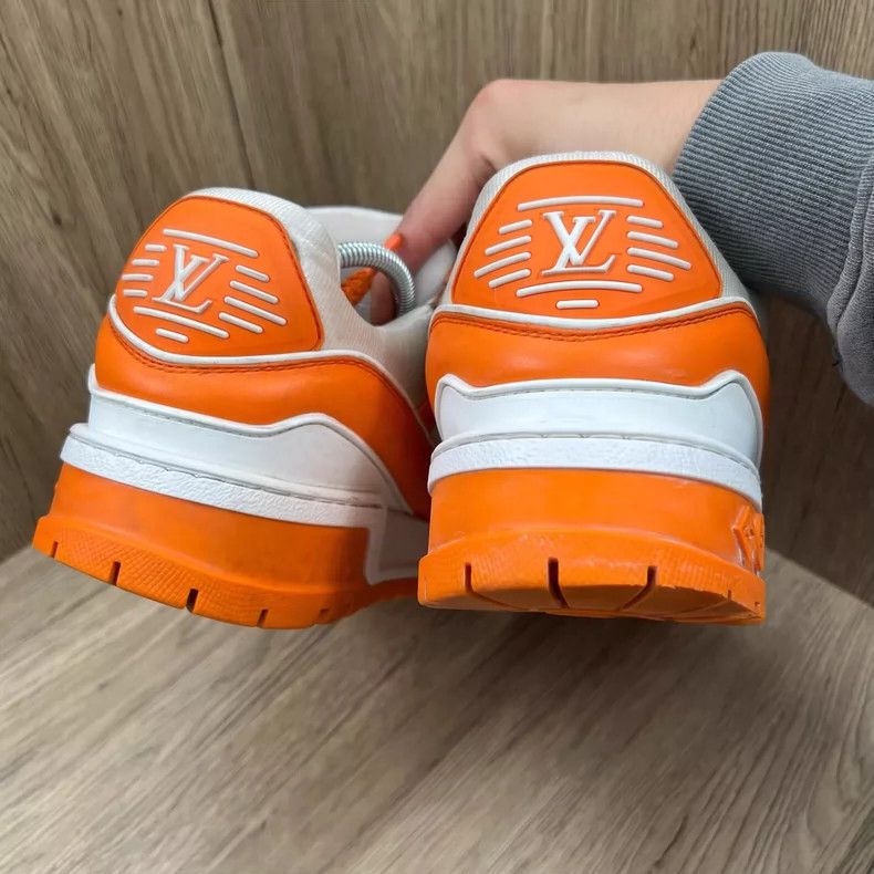 Louis Vuitton LV Louis Vuitton Trainer Sneakers Orange and White Size US 9 / EU 42 - 3 Thumbnail