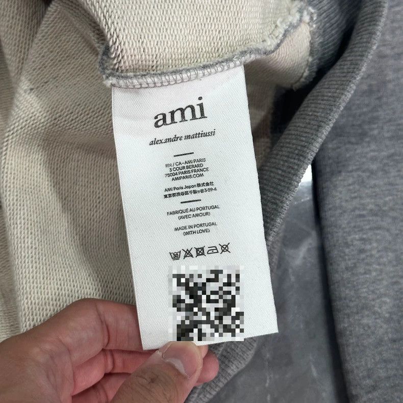 AMI Dark Gray Sweatshirt with Red Heart Embroidery Size US XL / EU 56 / 4 - 4 Thumbnail
