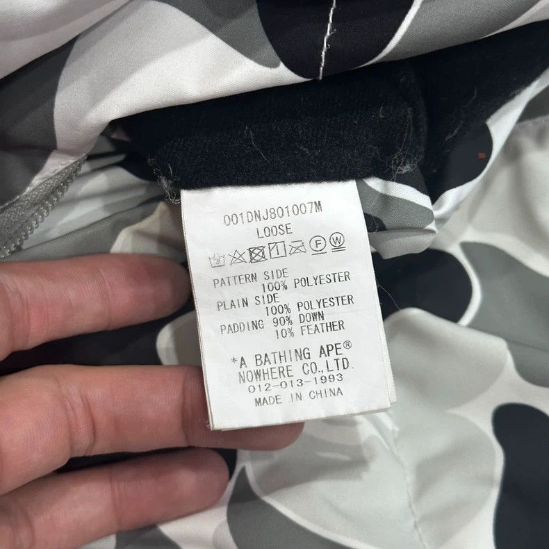 Bape Bape Black White Gray Camouflage Puffer Coat Size US XXL / EU 58 / 5 - 7 Thumbnail