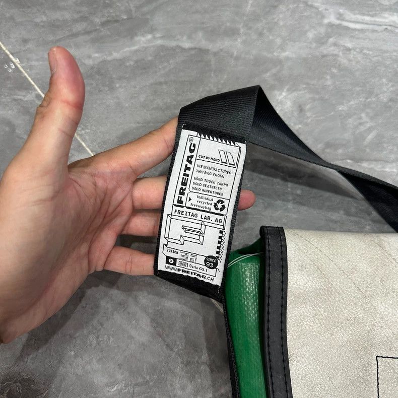 Balenciaga FREITAG F14 Messenger Bag in Black Green Size ONE SIZE - 2 Thumbnail