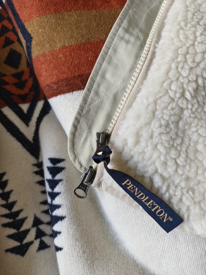 Pendleton Pendleton Vintage Navajo Pattern Fleece Vest Size US M / EU 48-50 / 2 - 5 Thumbnail
