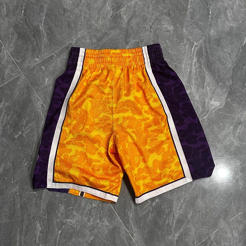 Bape Lakers Team Short Pants with Graffiti Design Size US 26 / EU 42 - 2 Thumbnail