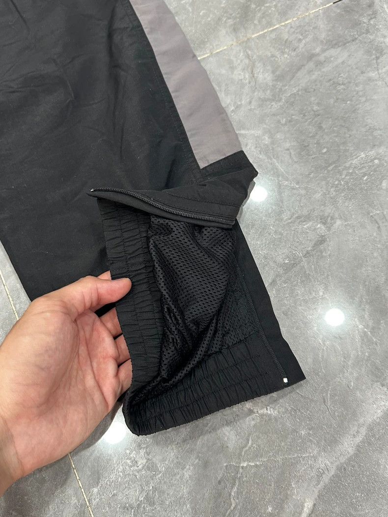 Balenciaga Balenciaga Nylon School Uniform Long Pants Size US 26 / EU 42 - 8 Thumbnail