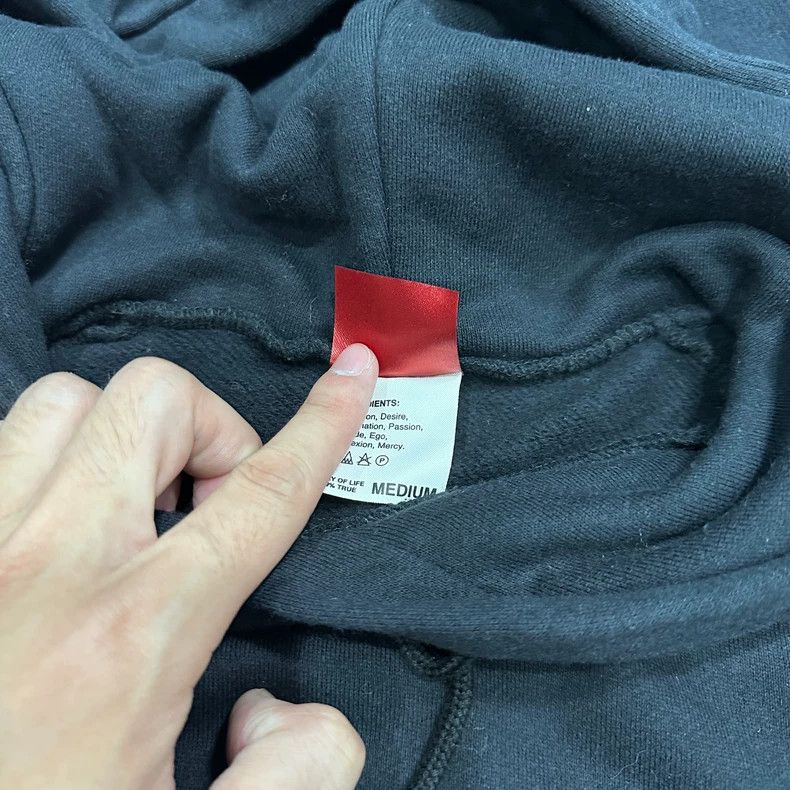 Wtaps WTAPS Black Hoodie with Red Label Size US M / EU 48-50 / 2 - 6 Thumbnail