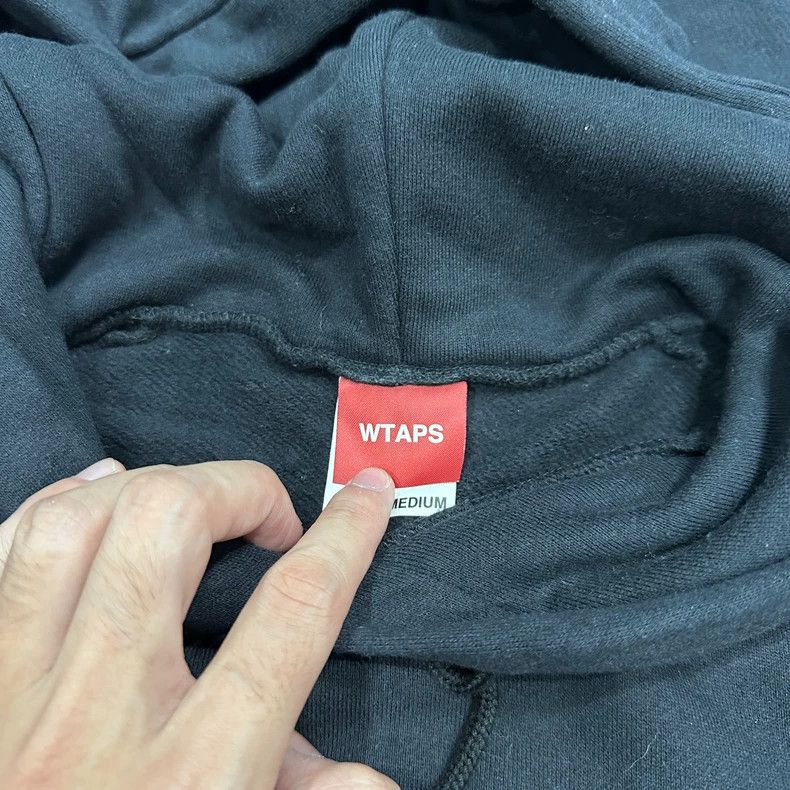 Wtaps WTAPS Black Hoodie with Red Label Size US M / EU 48-50 / 2 - 5 Thumbnail