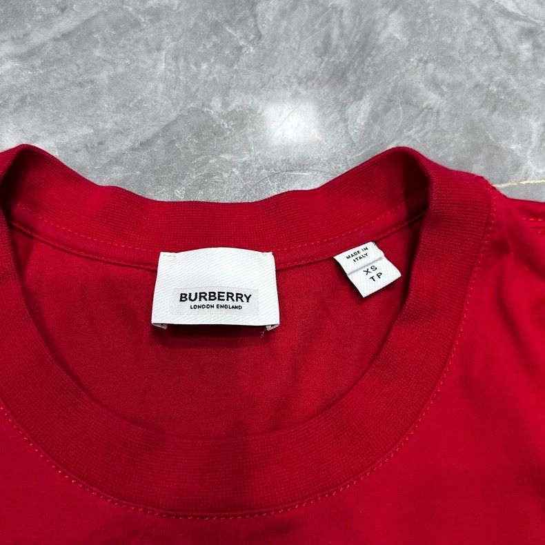 Burberry Burberry Red Short Sleeve T-Shirt with Prints Size US XS / EU 42 / 0 - 4 Thumbnail