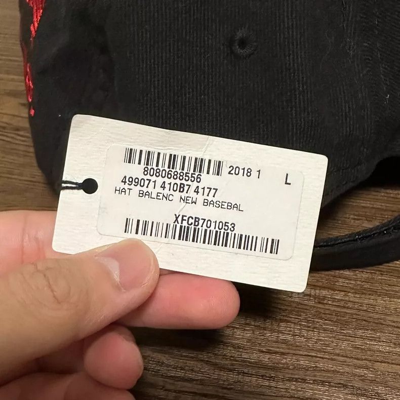 Balenciaga Balenciaga Embroidered Black Baseball Cap Size ONE SIZE - 4 Thumbnail