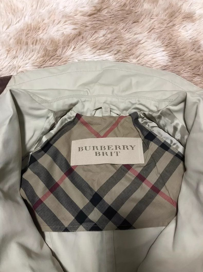 Burberry Burberry Women's Short Cropped Jacket Size US M / EU 48-50 / 2 - 3 Thumbnail