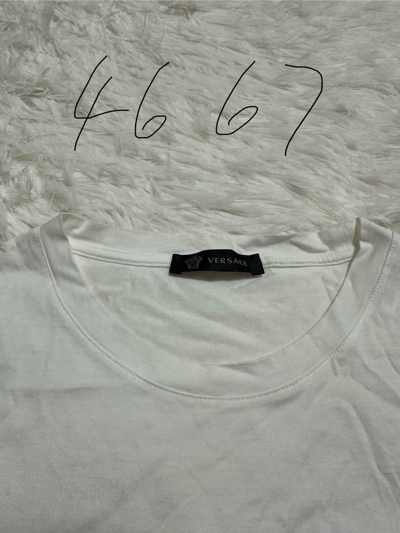 Versace Versace Women's Medusa T-shirt Short Sleeve Size US XS / EU 42 / 0 - 3 Thumbnail