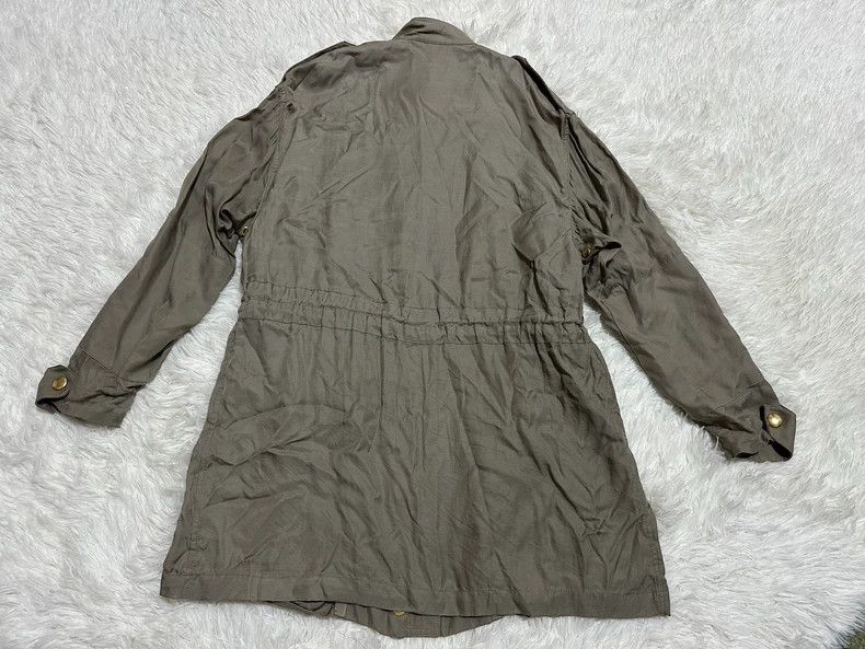 Burberry Burberry Women's Jacket with Gold Detailing Size US L / EU 52-54 / 3 - 2 Thumbnail