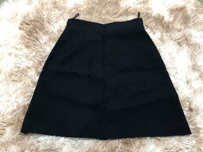 Prada Miumiu Black Pearl Button Skirt Size 38 Size US 38 / EU 54 - 3 Thumbnail