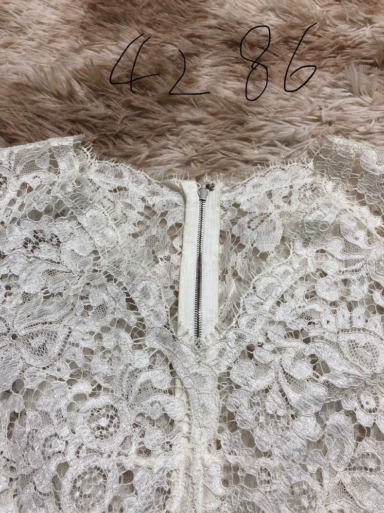 Dolce & Gabbana Classic Lace Dress by Dolce & Gabbana Size US 42 / EU 58 - 3 Thumbnail