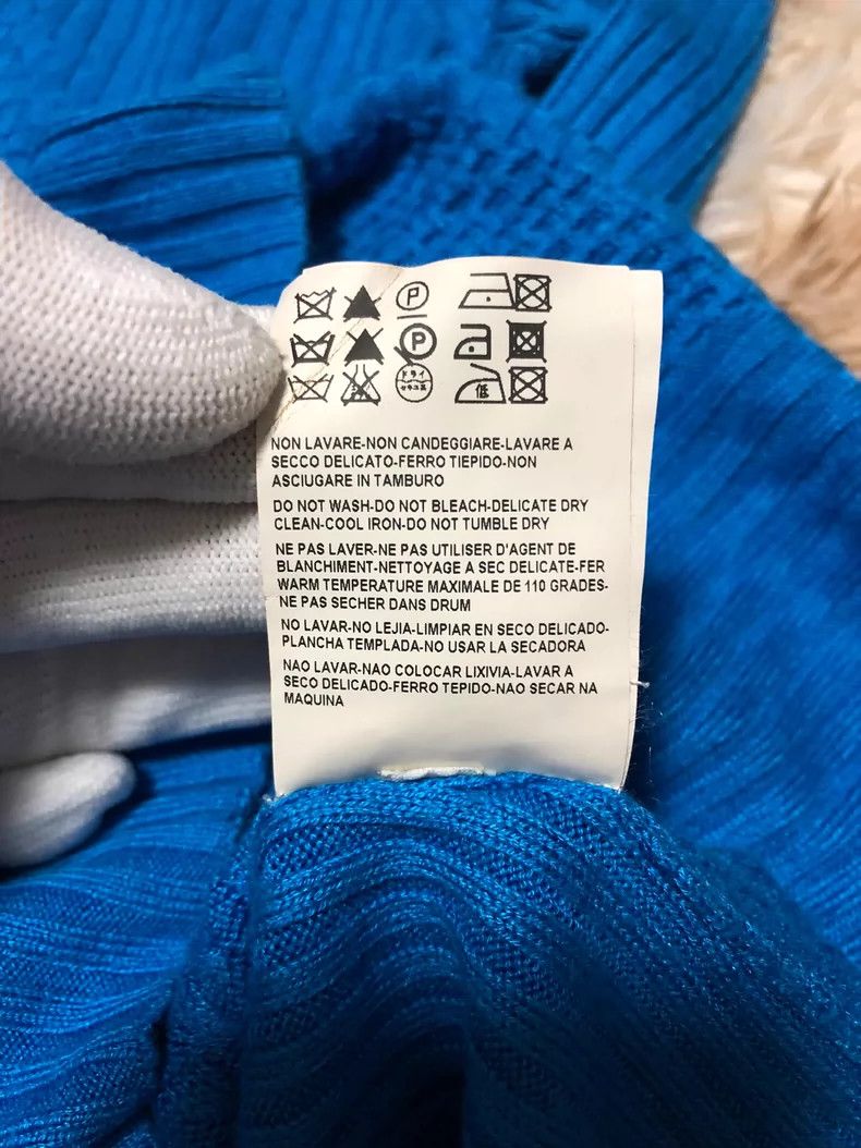 Versace Versace Women's Knit Sweater Blue Color Size US M / EU 48-50 / 2 - 6 Thumbnail