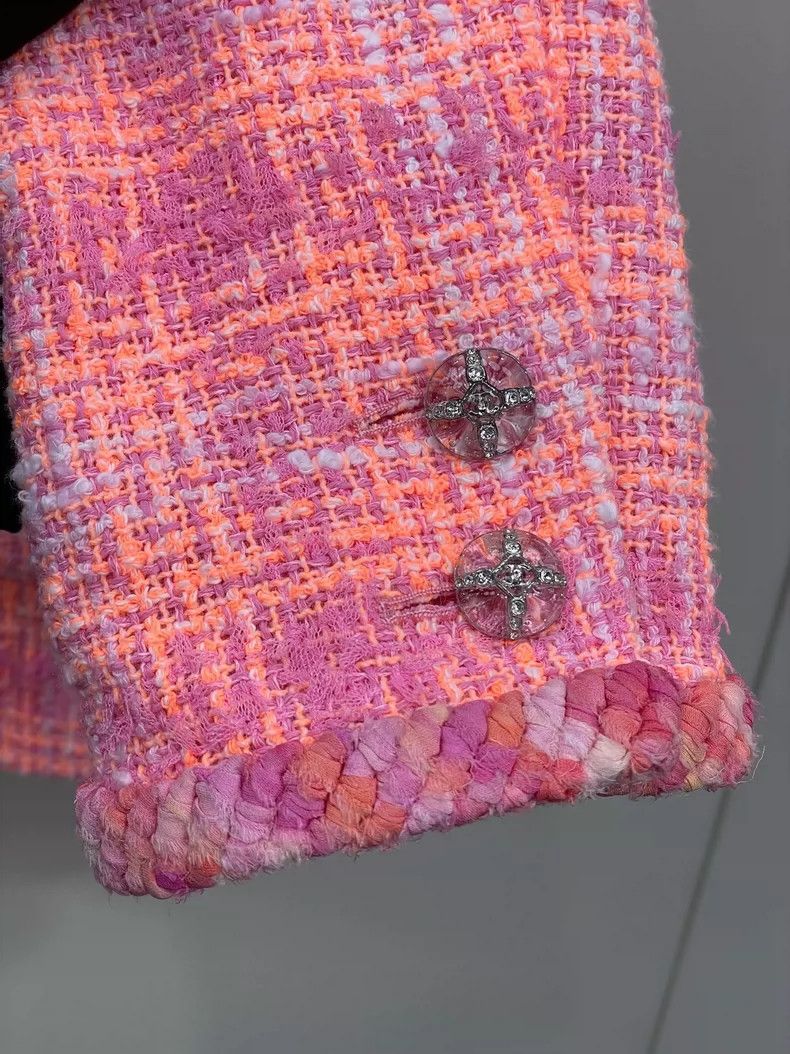 Chanel Chanel Pink Tweed Jacket with Tag Size US XS / EU 42 / 0 - 3 Thumbnail
