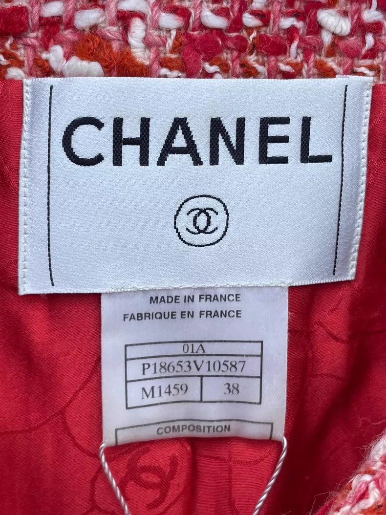Chanel Chanel Red White Tweed Jacket Size US M / EU 48-50 / 2 - 5 Thumbnail