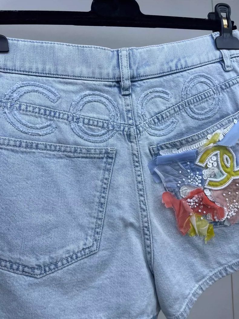 Chanel Chanel Light Blue Denim Shorts with Sequins Size US 38 / EU 54 - 5 Thumbnail