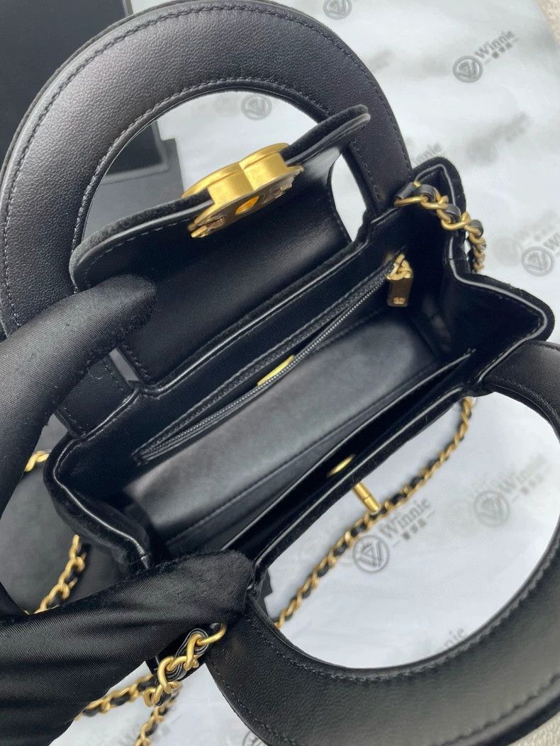 Chanel Chanel Velvet Black Gold Chain Bag Size ONE SIZE - 6 Thumbnail