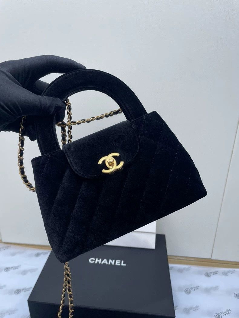 Chanel Chanel Velvet Black Gold Chain Bag Size ONE SIZE - 3 Thumbnail