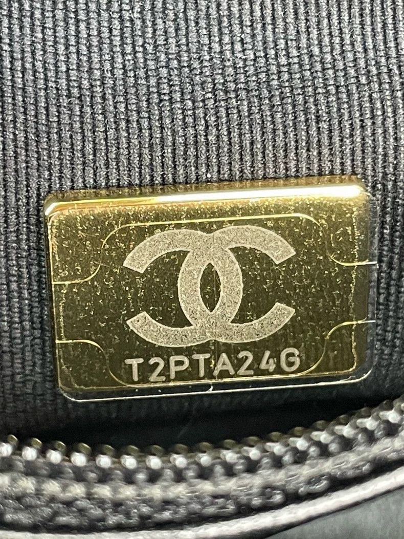 Chanel Chanel Velvet Black Gold Chain Bag Size ONE SIZE - 9 Thumbnail