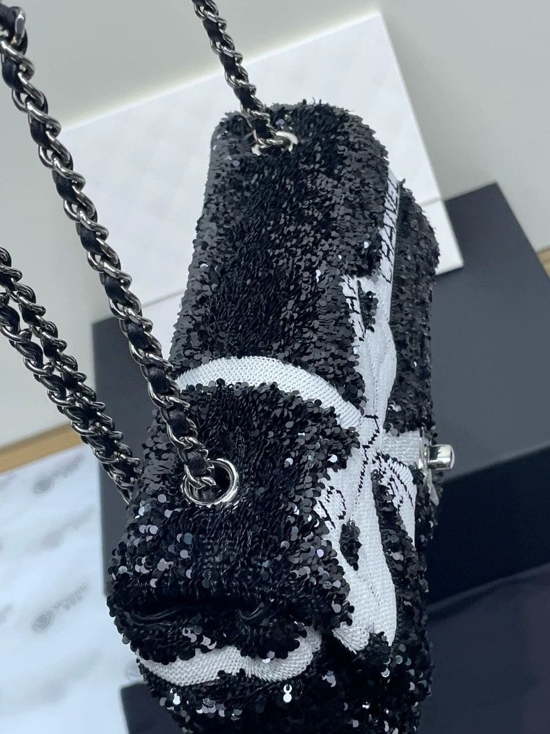 Chanel Chanel Sequin Bow Chain Bag Size ONE SIZE - 3 Thumbnail