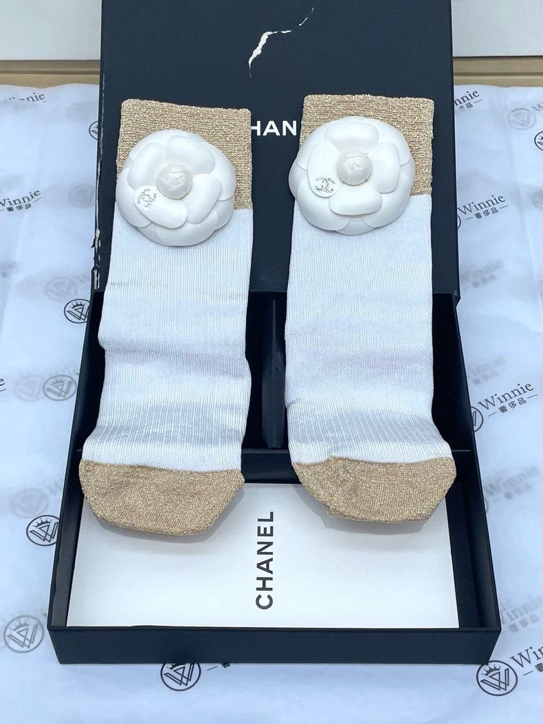 Chanel Chanel White Camellia Short Socks Size ONE SIZE - 2 Thumbnail