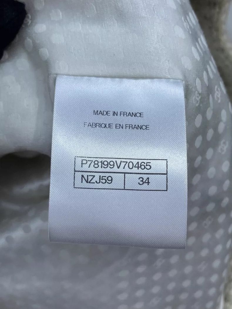 Chanel Chanel 24K V-Neck Soft Wool Coat Size US S / EU 44-46 / 1 - 6 Thumbnail