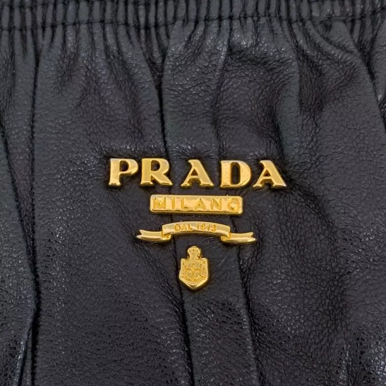Prada Prada Black Pleated Leather Long Sleeve Jacket Size US S / EU 44-46 / 1 - 5 Thumbnail