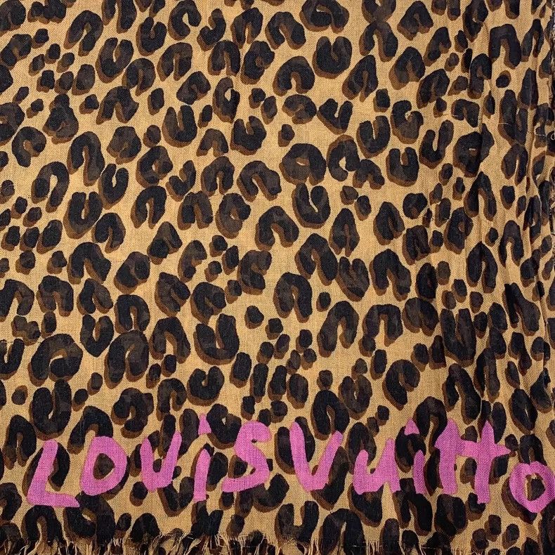 Louis Vuitton Louis Vuitton Brown Leopard Print Cashmere Scarf Size ONE SIZE - 3 Thumbnail