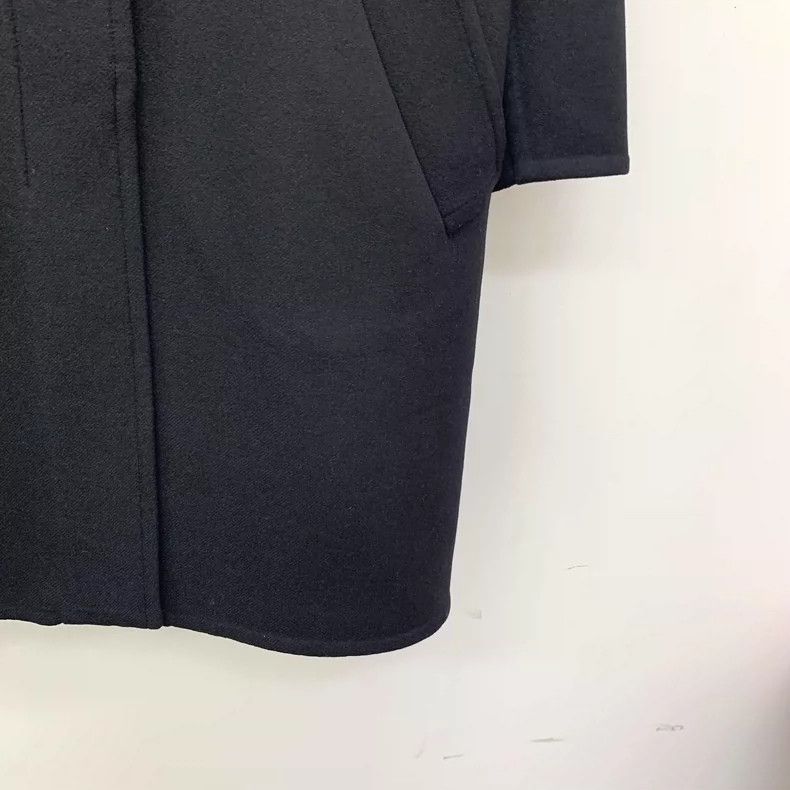 Louis Vuitton Louis Vuitton Black Wool Coat with Fur Collar Size US S / EU 44-46 / 1 - 5 Thumbnail