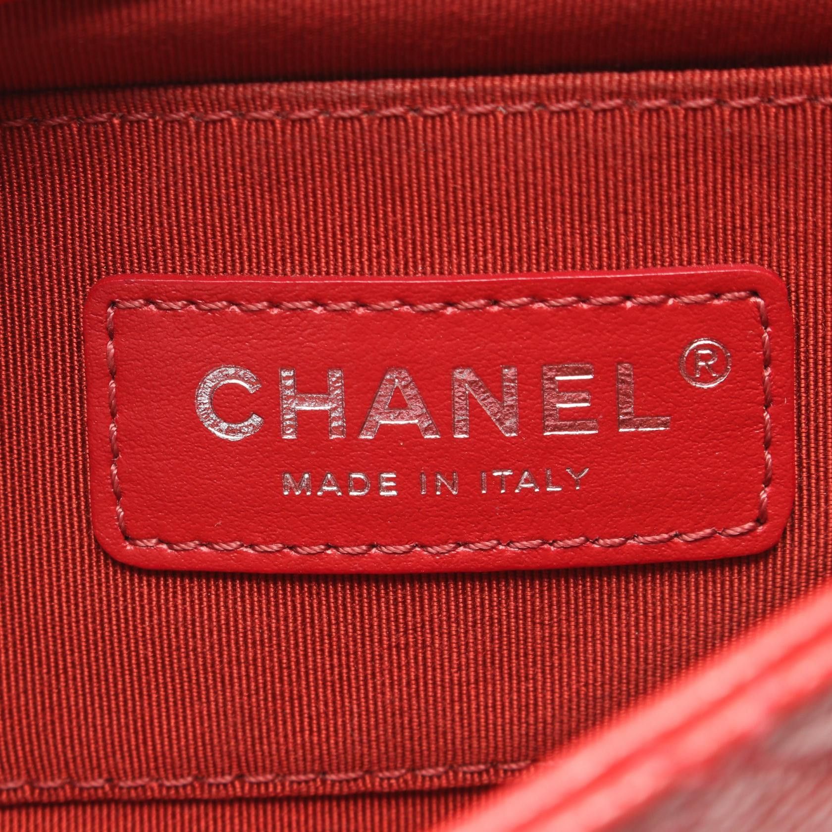 Chanel Chanel Matelasse Chain Shoulder Bag Caviar Skin Red Hardware Size ONE SIZE - 4 Thumbnail