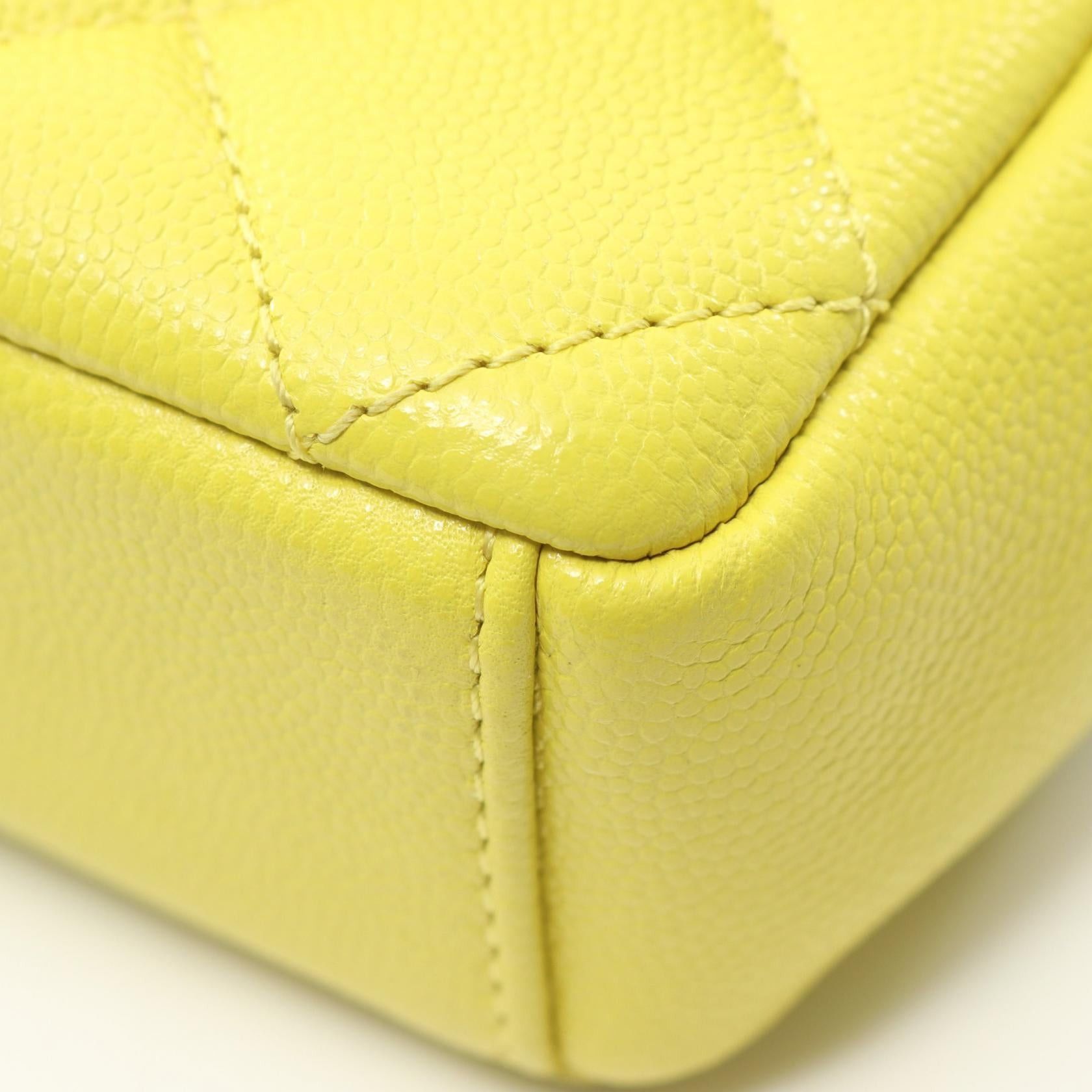 Chanel Chanel Matelasse Shoulder Bag Caviar Skin Yellow Metal Fittings Size ONE SIZE - 7 Thumbnail