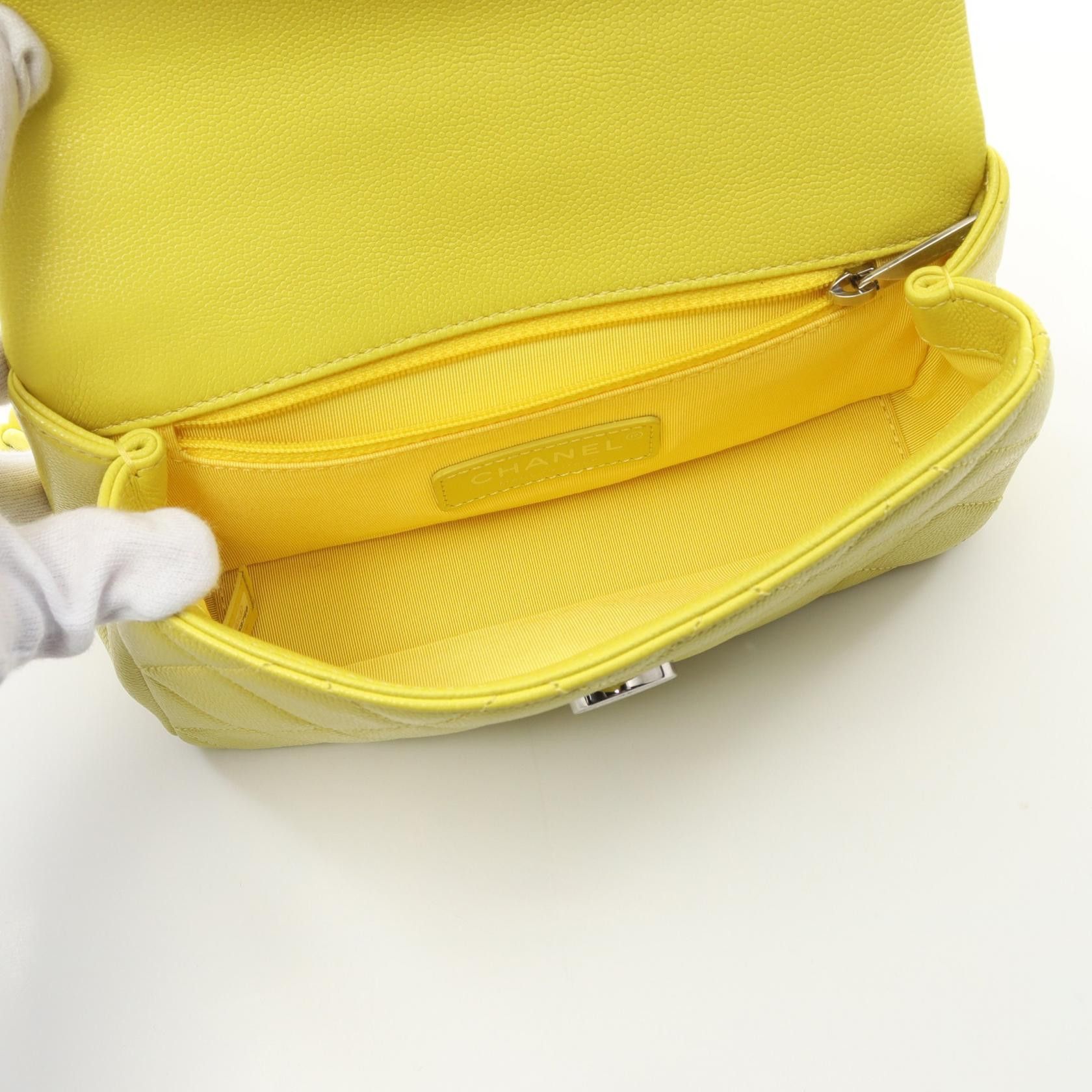 Chanel Chanel Matelasse Shoulder Bag Caviar Skin Yellow Metal Fittings Size ONE SIZE - 3 Thumbnail
