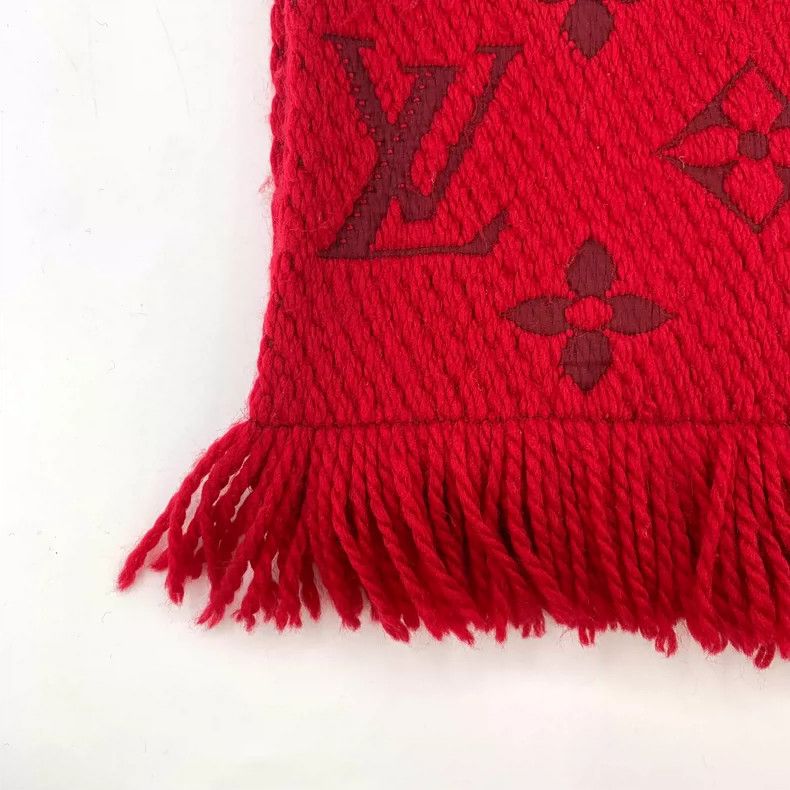 Louis Vuitton Louis Vuitton Red Logo Wool Fringe Scarf Size ONE SIZE - 4 Thumbnail