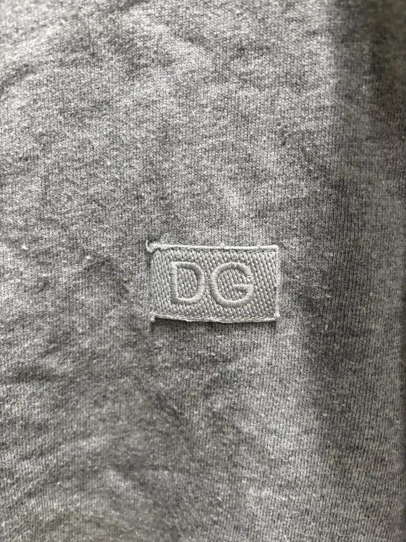 Dolce & Gabbana DG Fashion Sweatshirt Size 46 Size US L / EU 52-54 / 3 - 3 Thumbnail