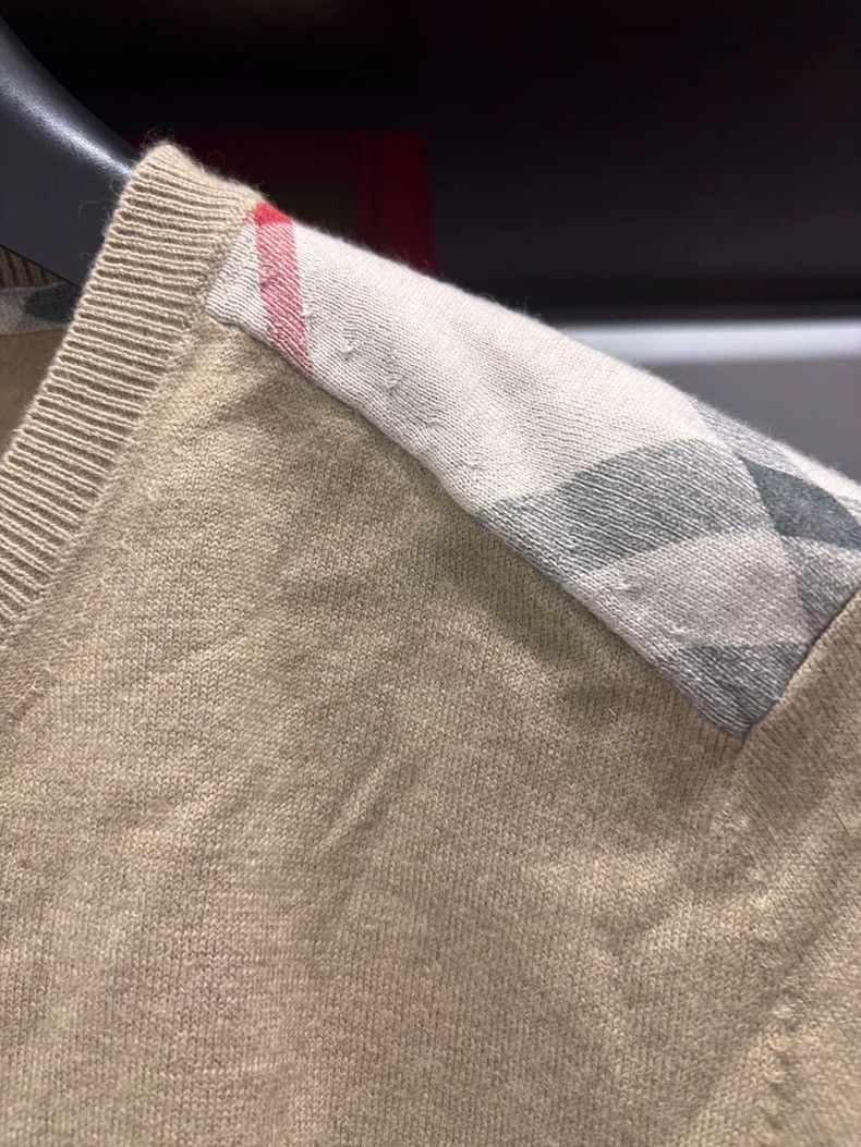 Burberry Burberry Classic Cashmere Sweater with Long Sleeves Size US M / EU 48-50 / 2 - 3 Thumbnail