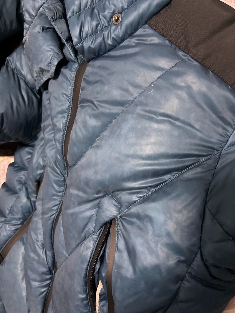 Moncler Moncler Down Jacket with Wear and Flaws Size US M / EU 48-50 / 2 - 6 Thumbnail