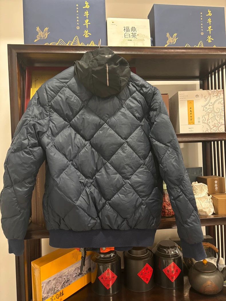 Burberry Burberry quilted bomber jacket with flaws Size US M / EU 48-50 / 2 - 2 Thumbnail